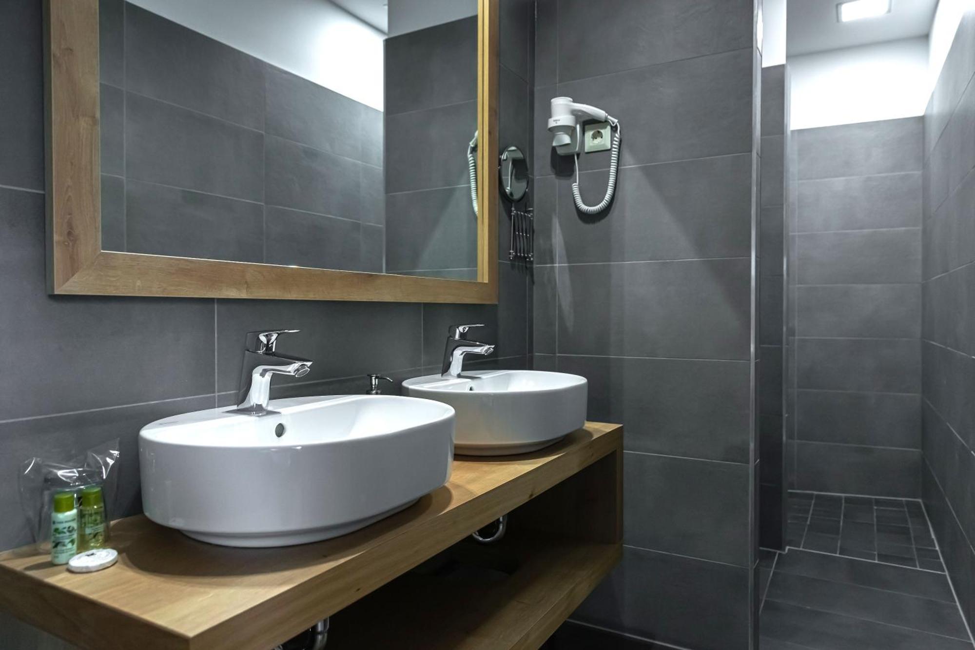 Veszprém Oliva Hotel מראה חיצוני תמונה