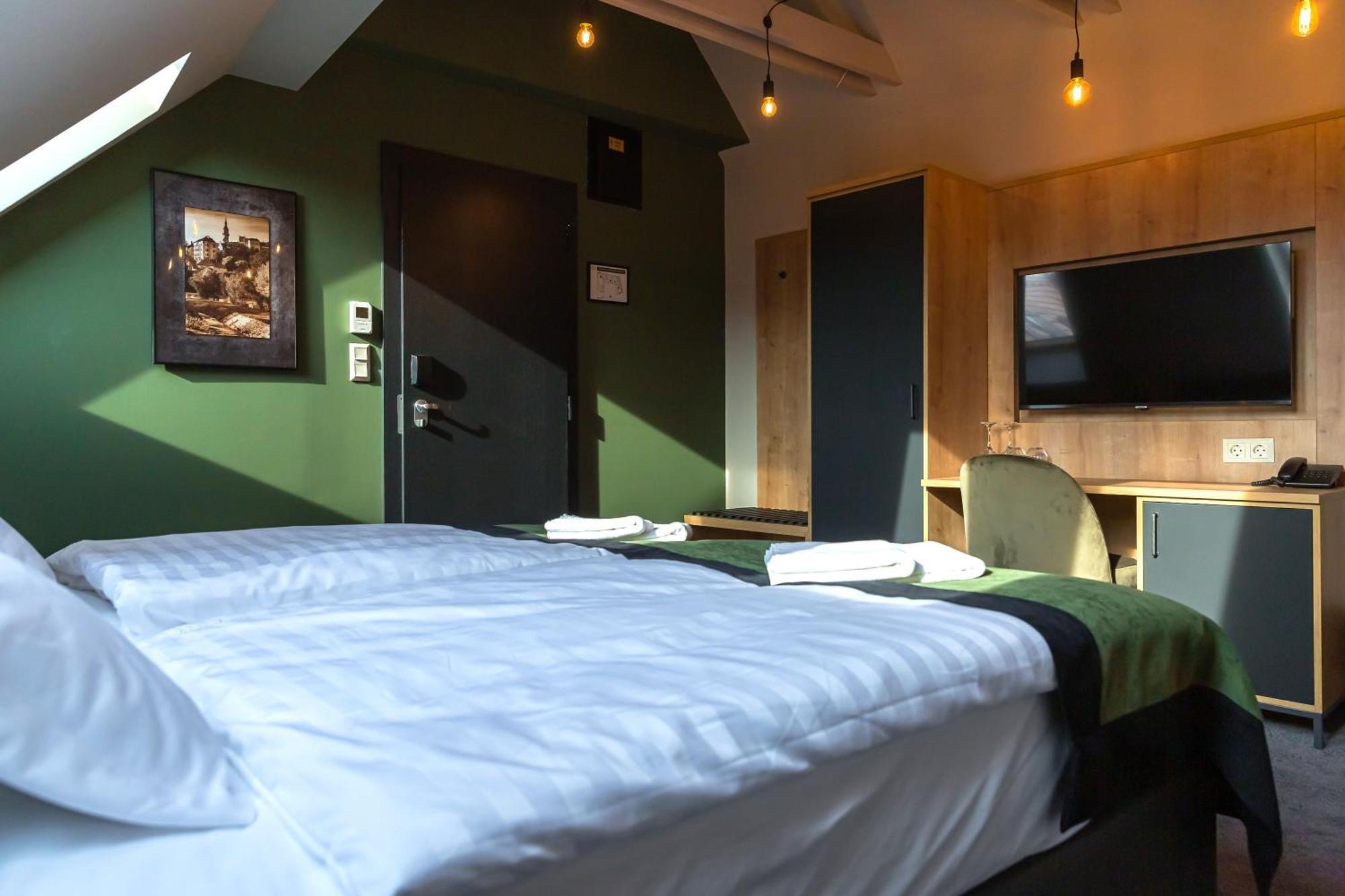 Veszprém Oliva Hotel מראה חיצוני תמונה