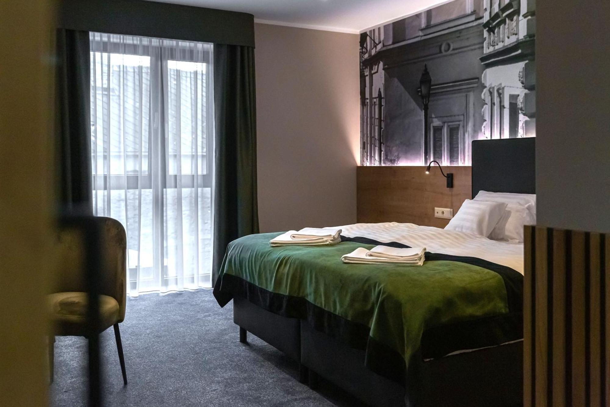 Veszprém Oliva Hotel מראה חיצוני תמונה